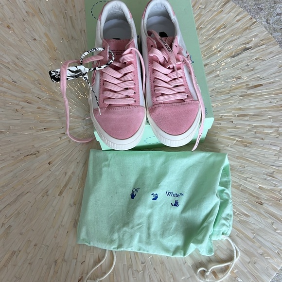 Off-WHITE BRAND NWT low vulcanized canvas suede white pink nwt - Picture 8 of 9